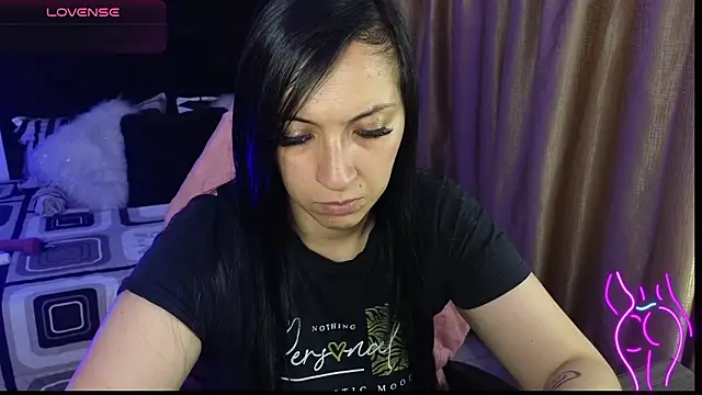 Snapshot of Majuu__ chatting on March 9, 2026, 11:36 am Majuu online show from March 9, 2026, 11:36 am