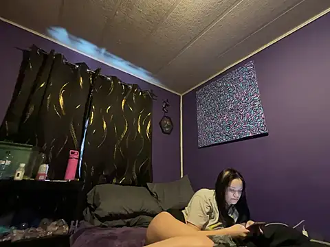 skinwalkingzombie online show from February 7, 2025, 6:13 pm