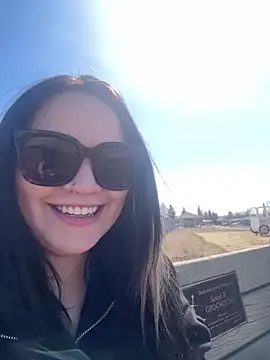 skinwalkingzombie online show from April 21, 2026, 8:55 pm