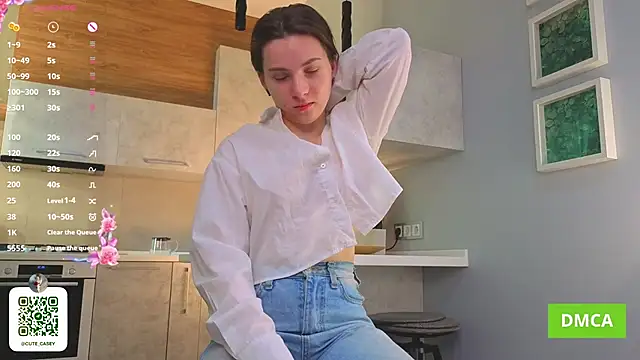 DonnaBurkee online show from October 11, 2025, 4:33 am