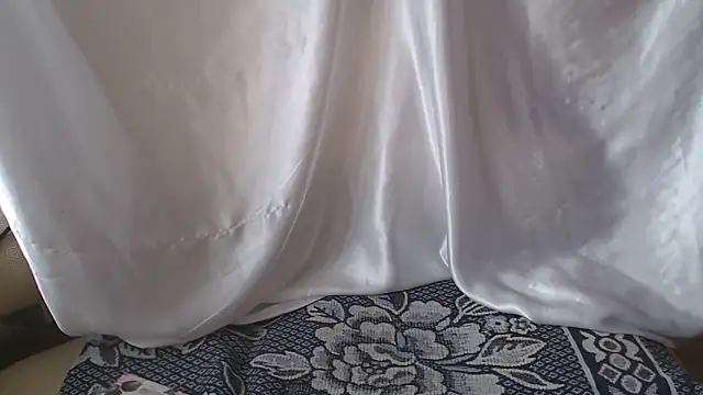 Burberrry  online show from March 12, 2026, 1:17 pm