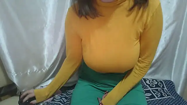 Burberrry  online show from March 17, 2026, 3:55 am