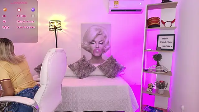 SALOOMEE   online show from January 31, 2025, 11:56 am