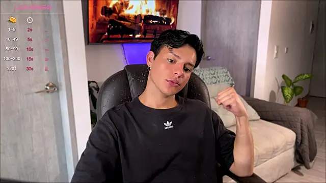 Alexxblue online show from January 27, 2025, 9:44 pm