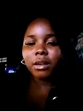 Nomhle113 online show from December 1, 2025, 8:25 pm