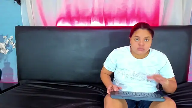 brunnette hot online show from February 27, 2025, 11:20 am