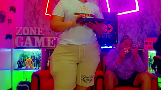 brunnette hot online show from March 20, 2025, 11:16 am