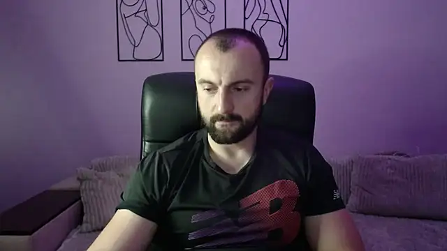 brindlefly6969 online show from November 6, 2025, 11:44 am