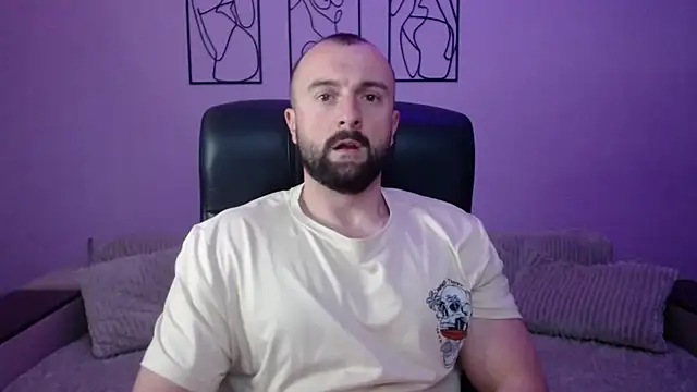 brindlefly6969 online show from April 29, 2026, 10:30 am