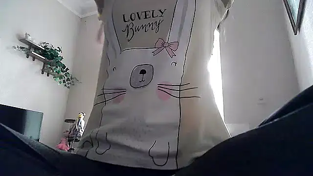 ElizaSwon online show from July 8, 2026, 2:54 pm