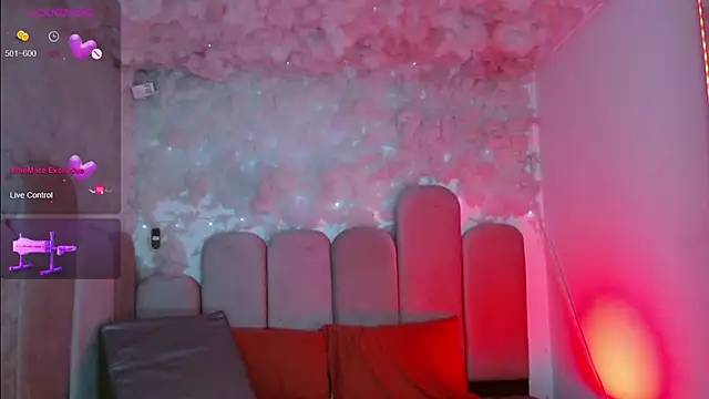 puca ebony online show from April 20, 2026, 5:05 pm