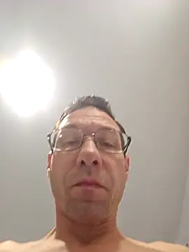 Iliketocooksquirt25 online show from November 28, 2025, 11:46 am