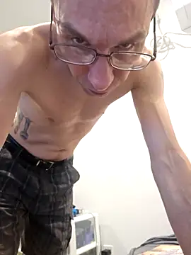 Iliketocooksquirt25 online show from March 29, 2026, 6:24 am