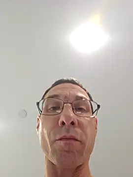 Iliketocooksquirt25 online show from April 4, 2026, 7:11 pm