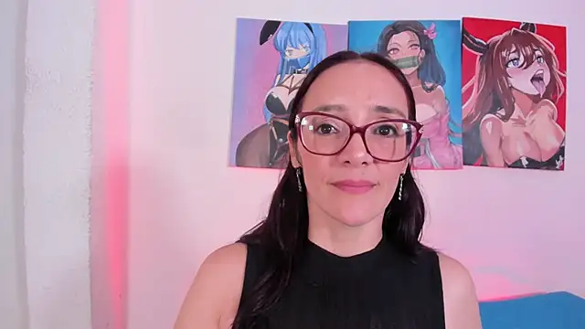 Jessica Herrera  online show from October 3, 2025, 9:56 pm