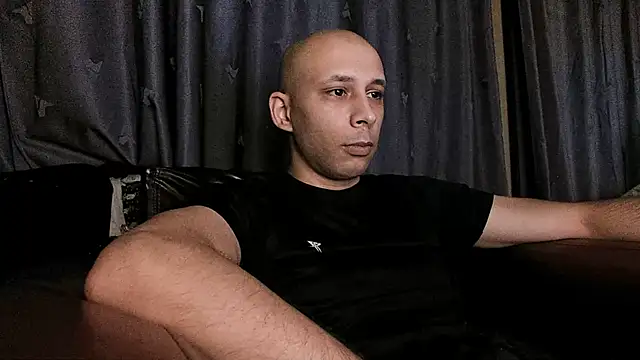 henryaxe online show from January 12, 2025, 4:42 am