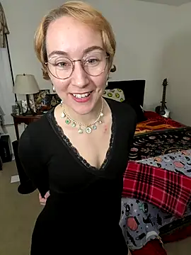 ketarisenup online show from November 19, 2025, 11:05 pm