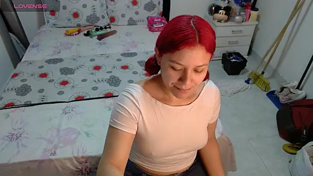 Snapshot of soniafuckboobs chatting on April 29, 2026, 12:31 pm soniafuckboobs online show from April 29, 2026, 12:31 pm