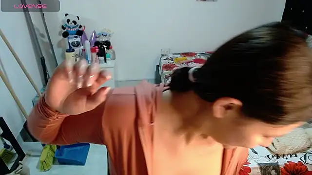 Snapshot of soniafuckboobs chatting on June 8, 2026, 12:47 am soniafuckboobs online show from June 8, 2026, 12:47 am