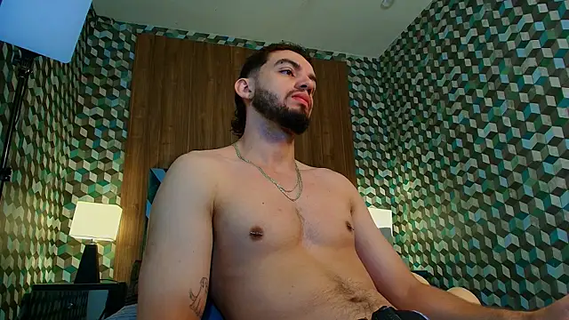 Michael magno online show from October 18, 2025, 2:07 pm