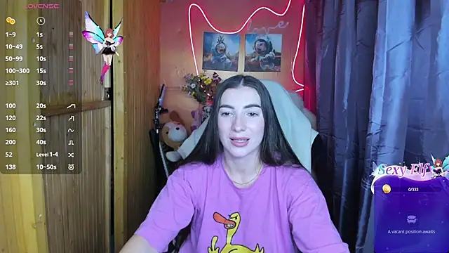 Fiery Brunette  online show from January 10, 2025, 10:39 am