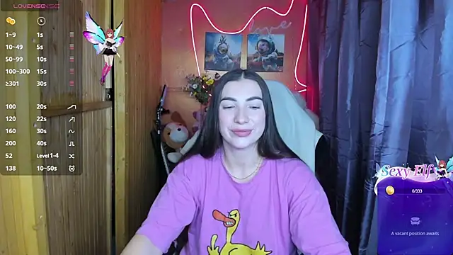 Fiery Brunette  online show from January 27, 2025, 11:22 am