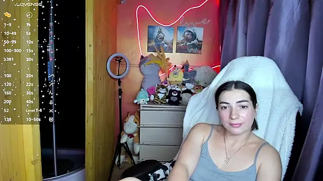 Fiery Brunette  online show from March 7, 2026, 3:09 pm