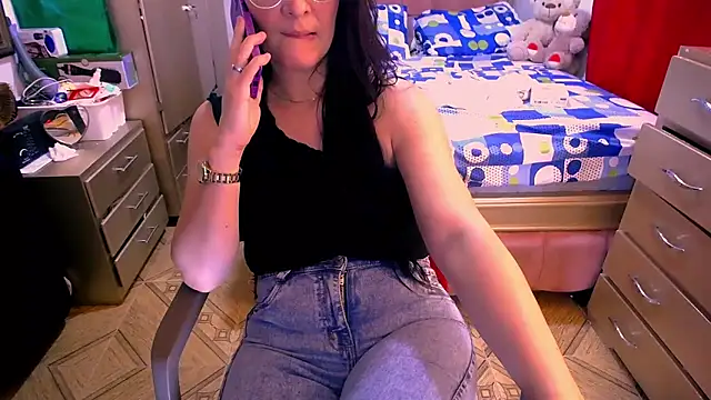 BitterMomXxx online show from February 9, 2025, 2:17 am