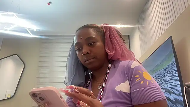 ChocolateCakeQueen online show from February 4, 2025, 2:28 am