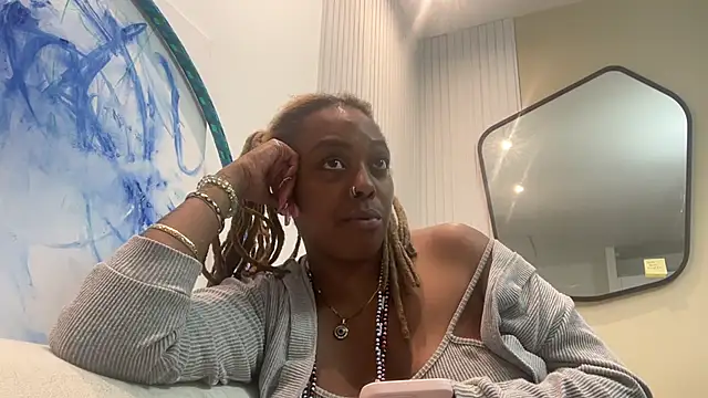 ChocolateCakeQueen online show from February 6, 2025, 4:31 am