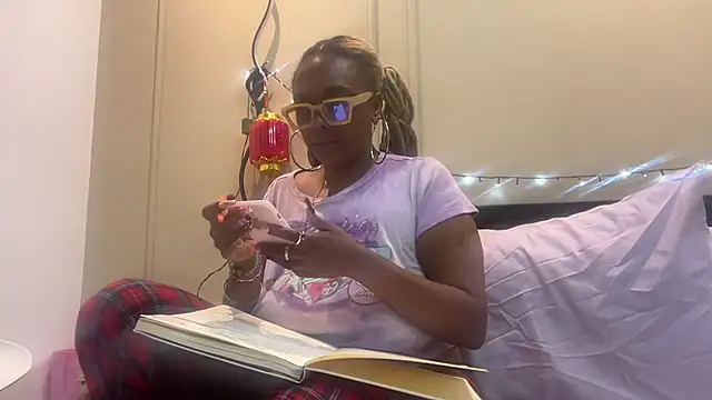 ChocolateCakeQueen online show from February 11, 2025, 2:14 am