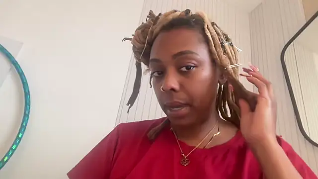 ChocolateCakeQueen online show from February 17, 2025, 10:58 pm