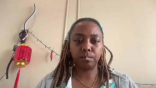 ChocolateCakeQueen online show from February 21, 2025, 3:10 pm