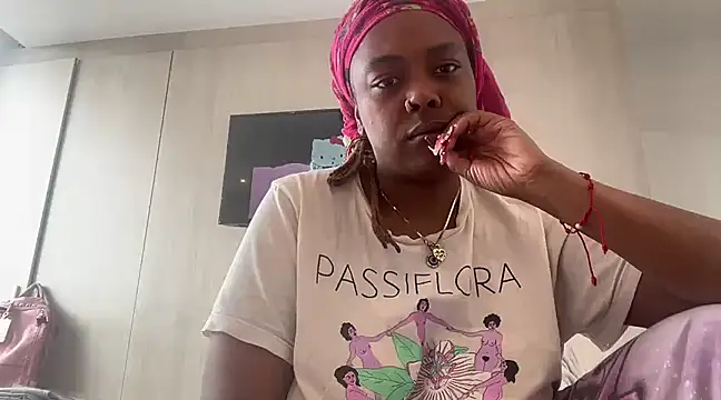 ChocolateCakeQueen online show from March 16, 2025, 7:49 pm