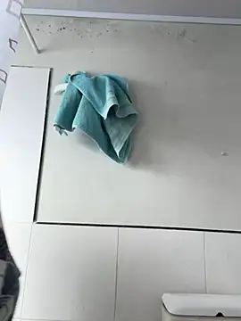 hannahb-e online show from January 19, 2025, 12:17 pm