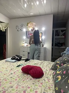 hannahb-e online show from January 22, 2025, 11:32 pm