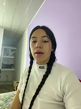 hannahb-e online show from January 27, 2025, 11:22 pm