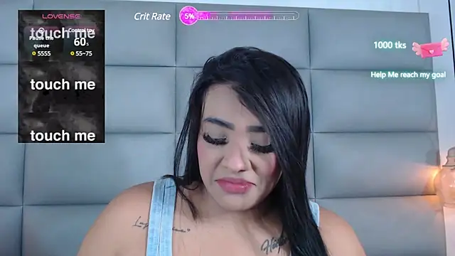 emily brontee  online show from February 12, 2025, 12:44 pm