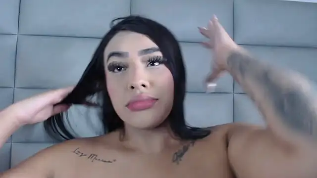 emily brontee  online show from February 14, 2025, 12:47 pm