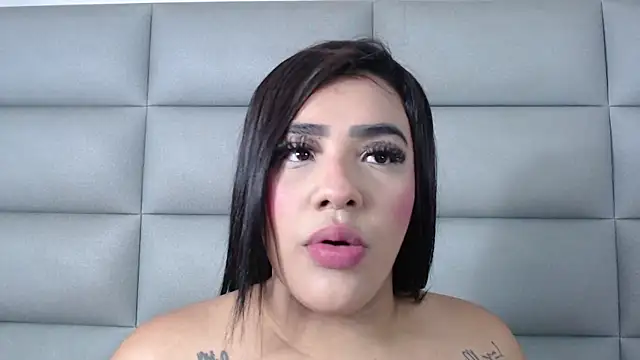 emily brontee  online show from February 27, 2025, 1:28 pm