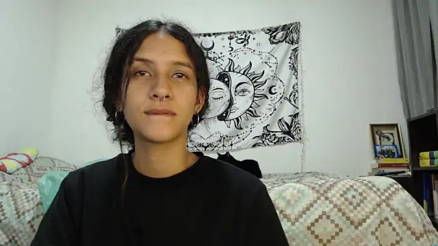 AlinaWoolf  online show from March 6, 2025, 4:30 am