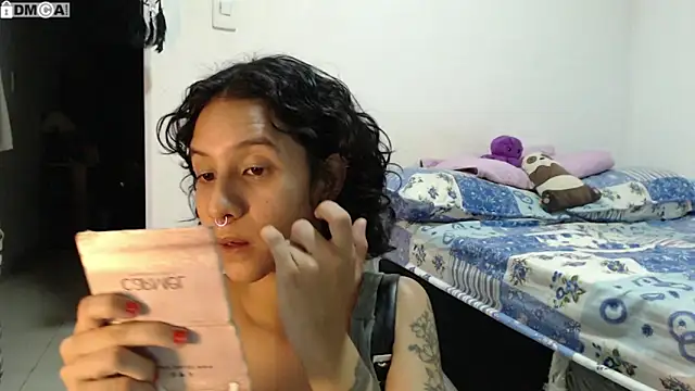 AlinaWoolf  online show from September 19, 2025, 11:38 pm