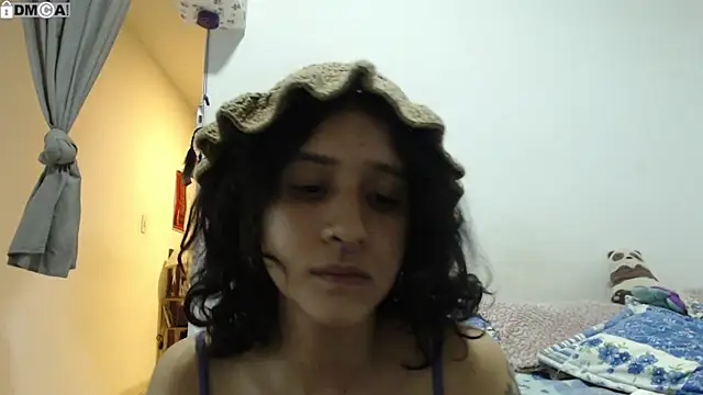 AlinaWoolf  online show from March 8, 2026, 10:46 pm