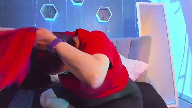 Sammy owens  online show from February 22, 2025, 12:40 pm