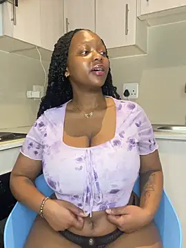 Snapshot of Jazmine-Blue chatting on June 11, 2026, 1:27 am Jazmine-Blue online show from June 11, 2026, 1:27 am