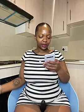 Snapshot of Jazmine-Blue chatting on July 12, 2026, 7:32 am Jazmine-Blue online show from July 12, 2026, 7:32 am