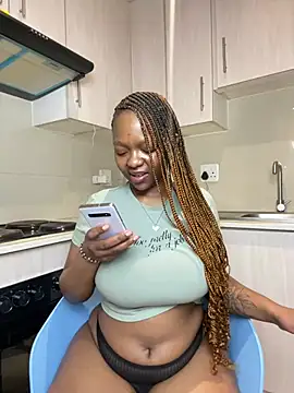 Snapshot of Jazmine-Blue chatting on July 30, 2026, 10:36 am Jazmine-Blue online show from July 30, 2026, 10:36 am
