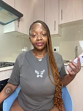 Snapshot of Jazmine-Blue chatting on August 2, 2026, 3:16 am Jazmine-Blue online show from August 2, 2026, 3:16 am