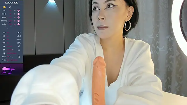 Liu Yifei  online show from September 24, 2025, 1:20 am