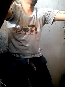 hecwil8 online show from September 10, 2025, 7:03 pm